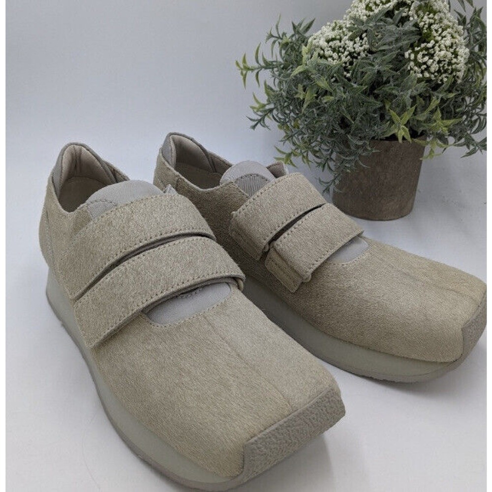 Ugg x Eckhaus Latta bone White calf hair block strap sneakers women‎ size 6/36.5